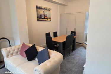 6 bed house, Clayton Park Square, Sandyford, Newcastle, NE24DP - Image 1